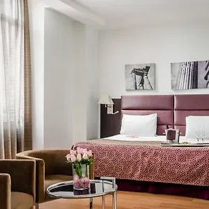 4* מלון Eurostars Aeterna