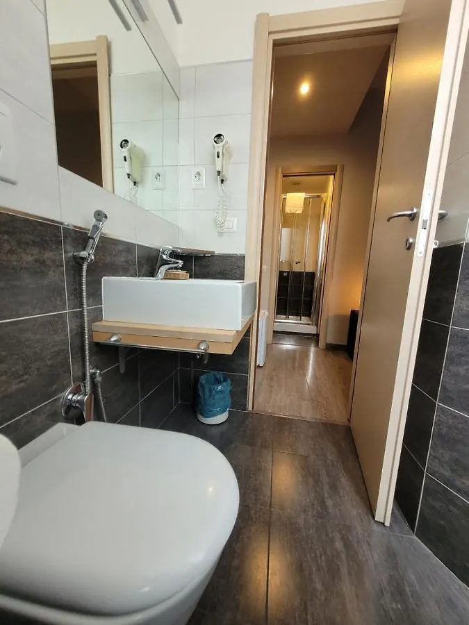 Romantic Dreams Sistina Guest House  罗马