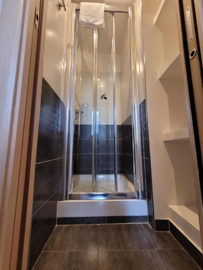 Romantic Dreams Sistina Guest House